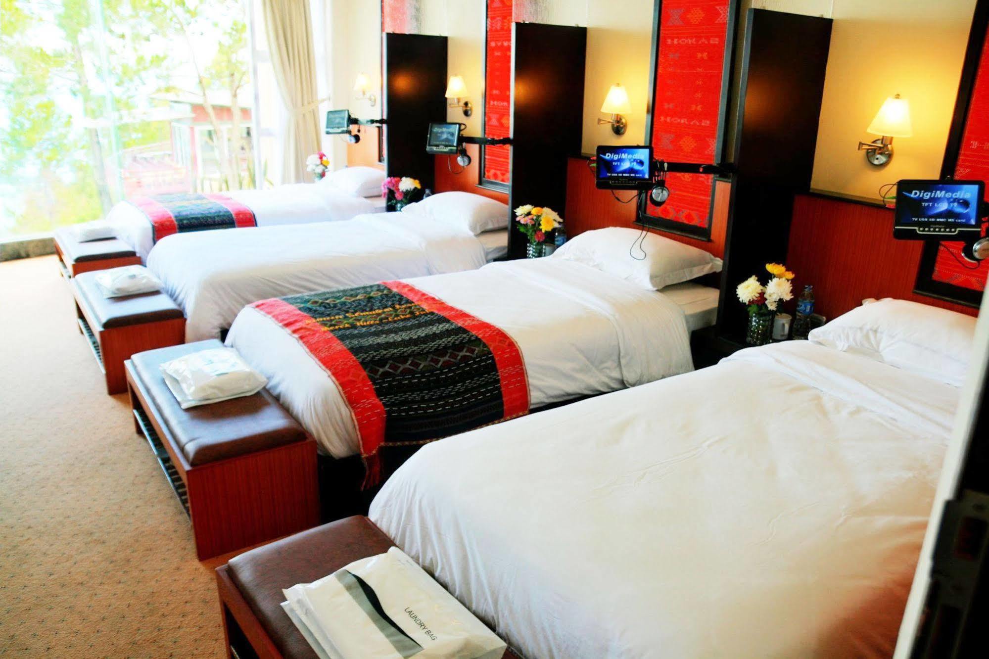 Taman Simalem Resort Tongging Экстерьер фото