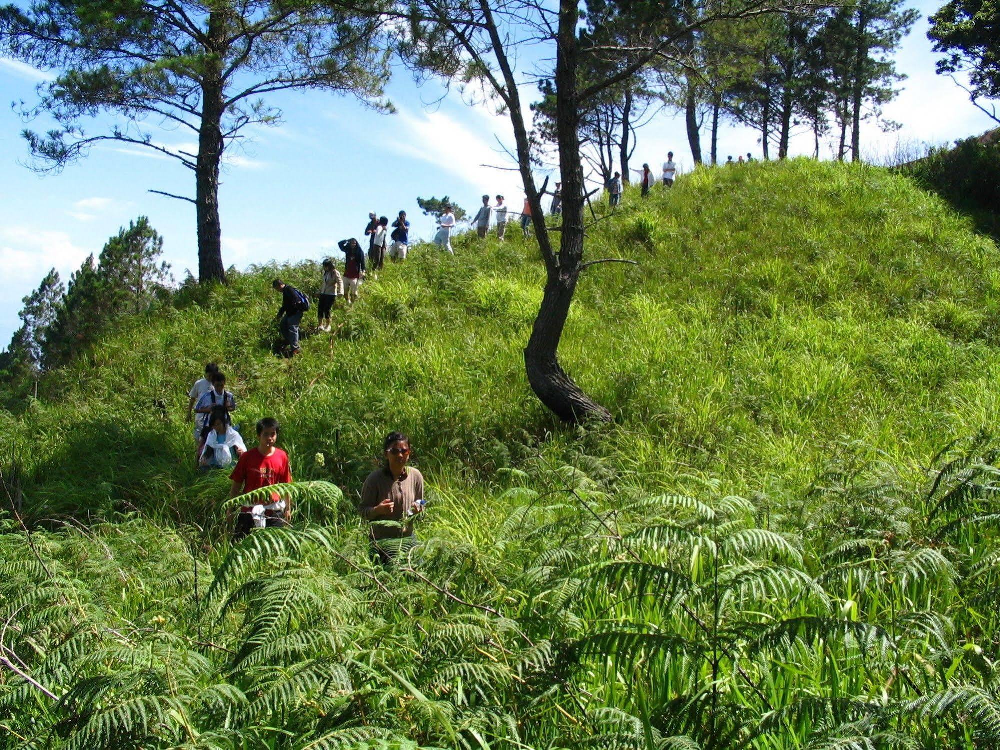 Taman Simalem Resort Tongging Экстерьер фото
