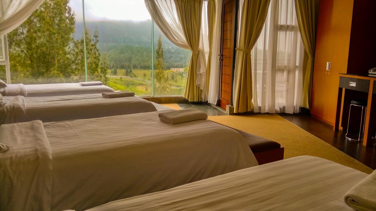 Taman Simalem Resort Tongging Экстерьер фото